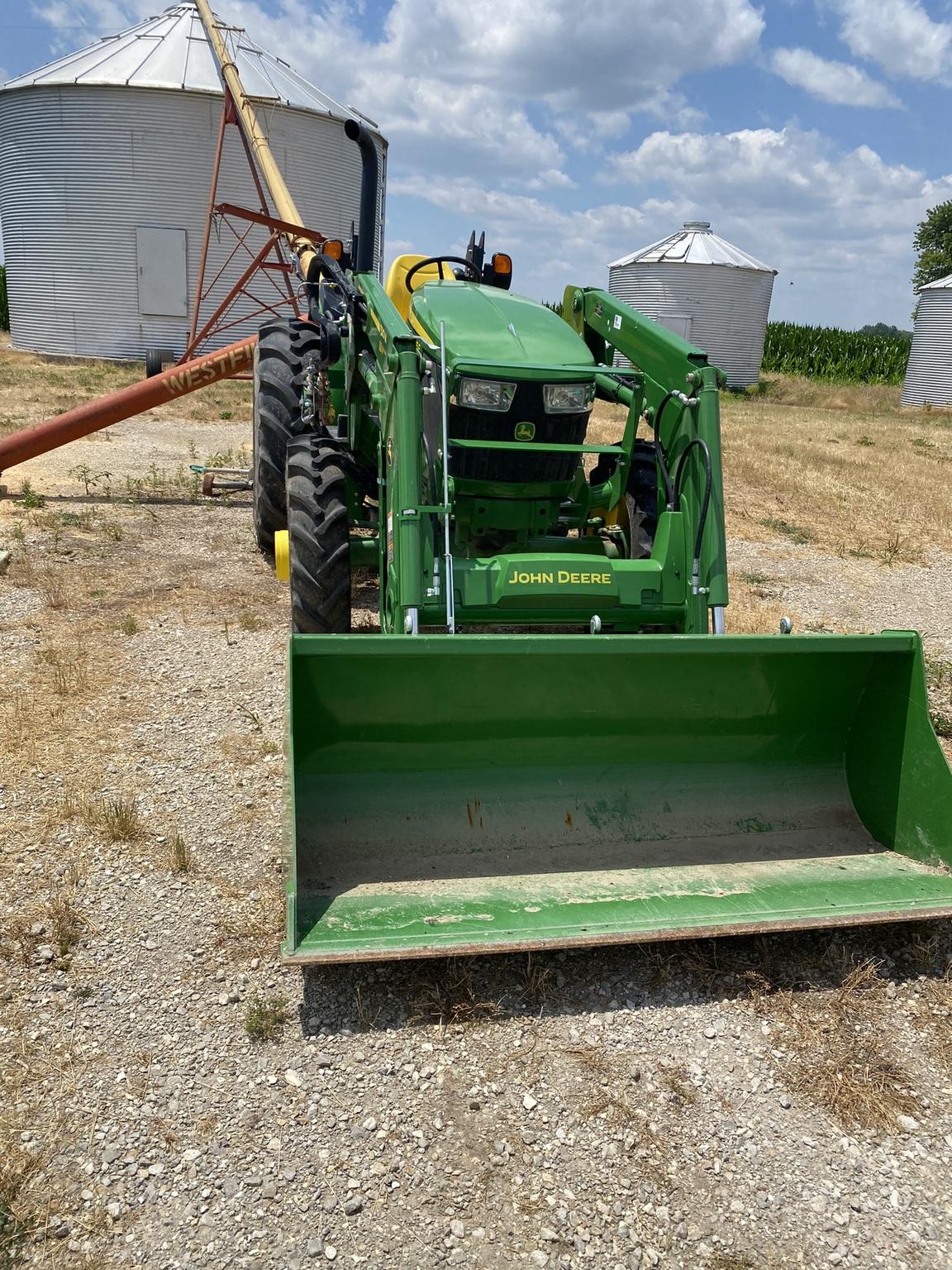 2021 John Deere 5075E Image