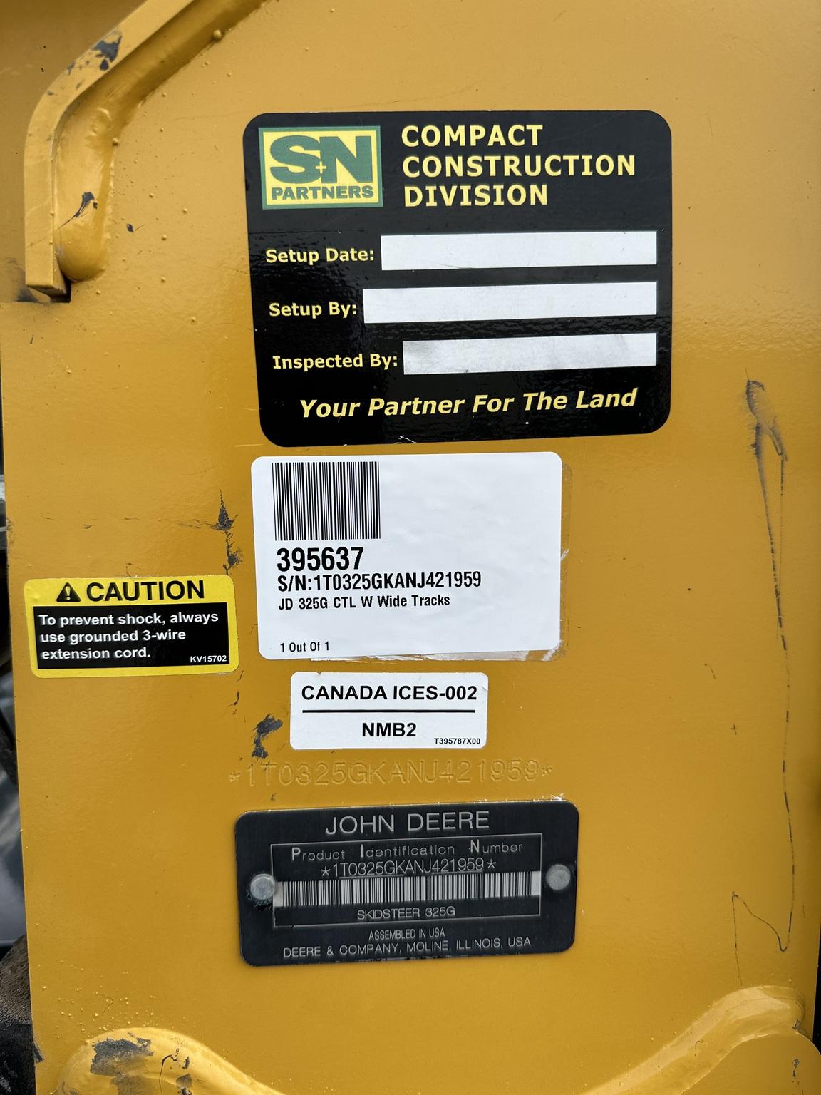 2022 John Deere 325G Image
