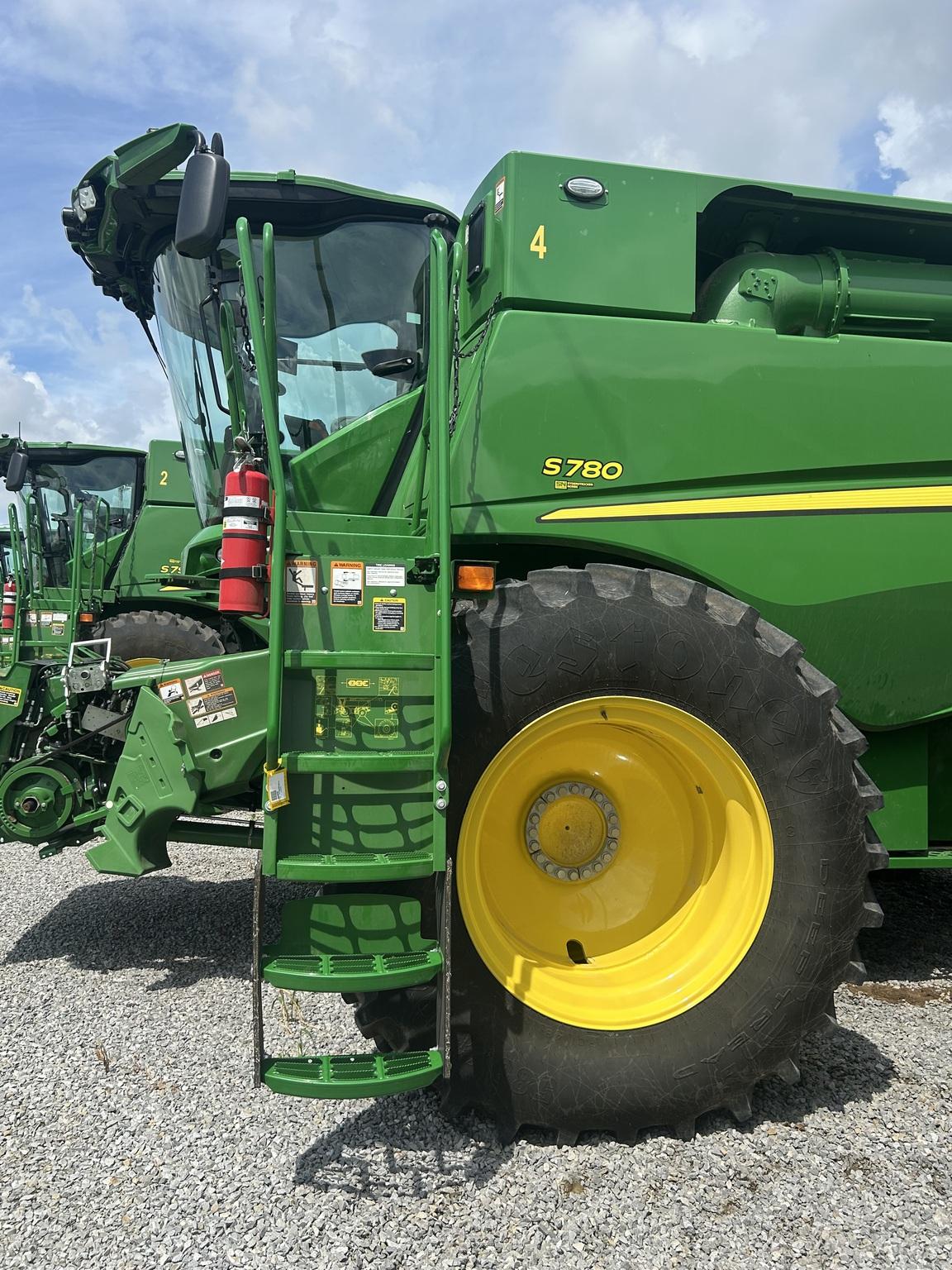 2024 John Deere S780 Image
