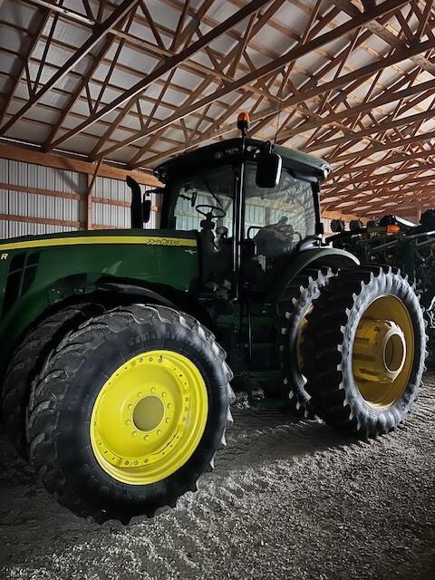 2011 John Deere 8360R Image