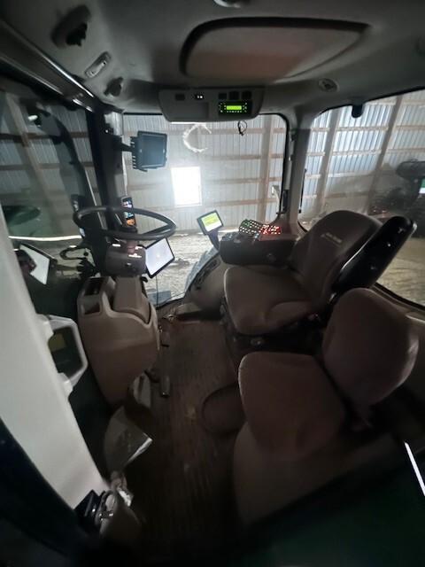 2011 John Deere 8360R Image