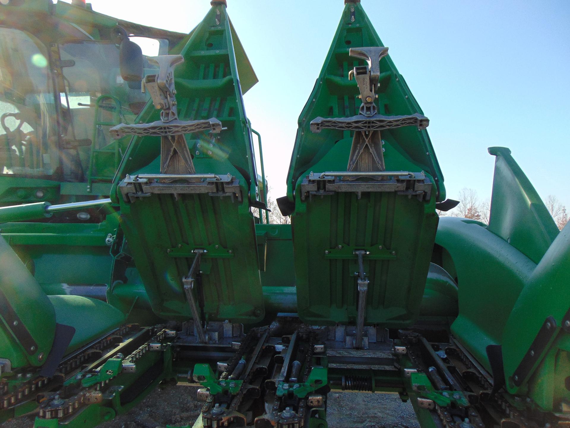 2018 John Deere 712FC Image