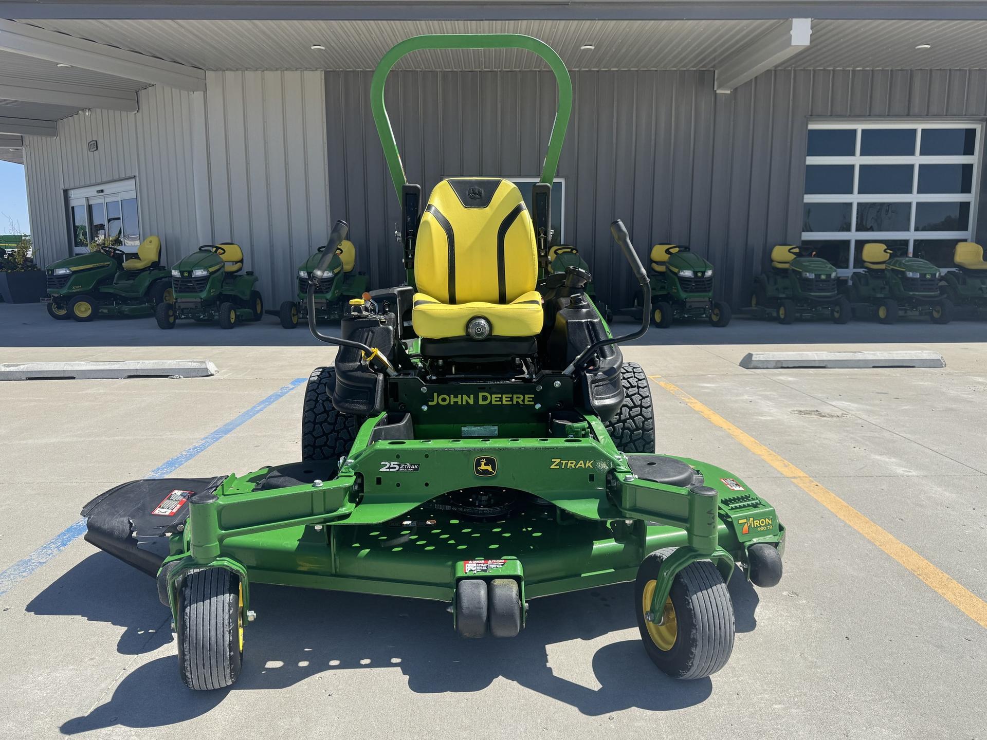 2022 John Deere Z950R Image