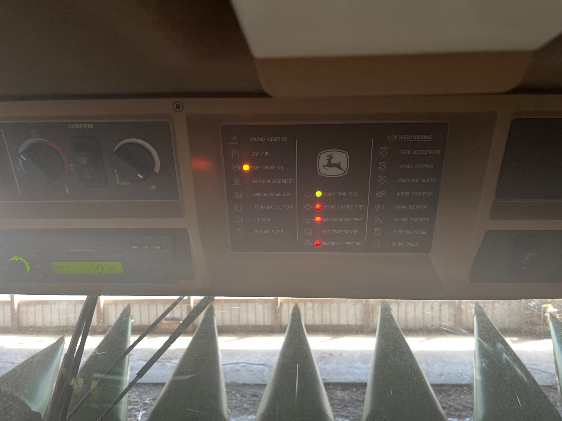 2004 John Deere 9560 STS Image