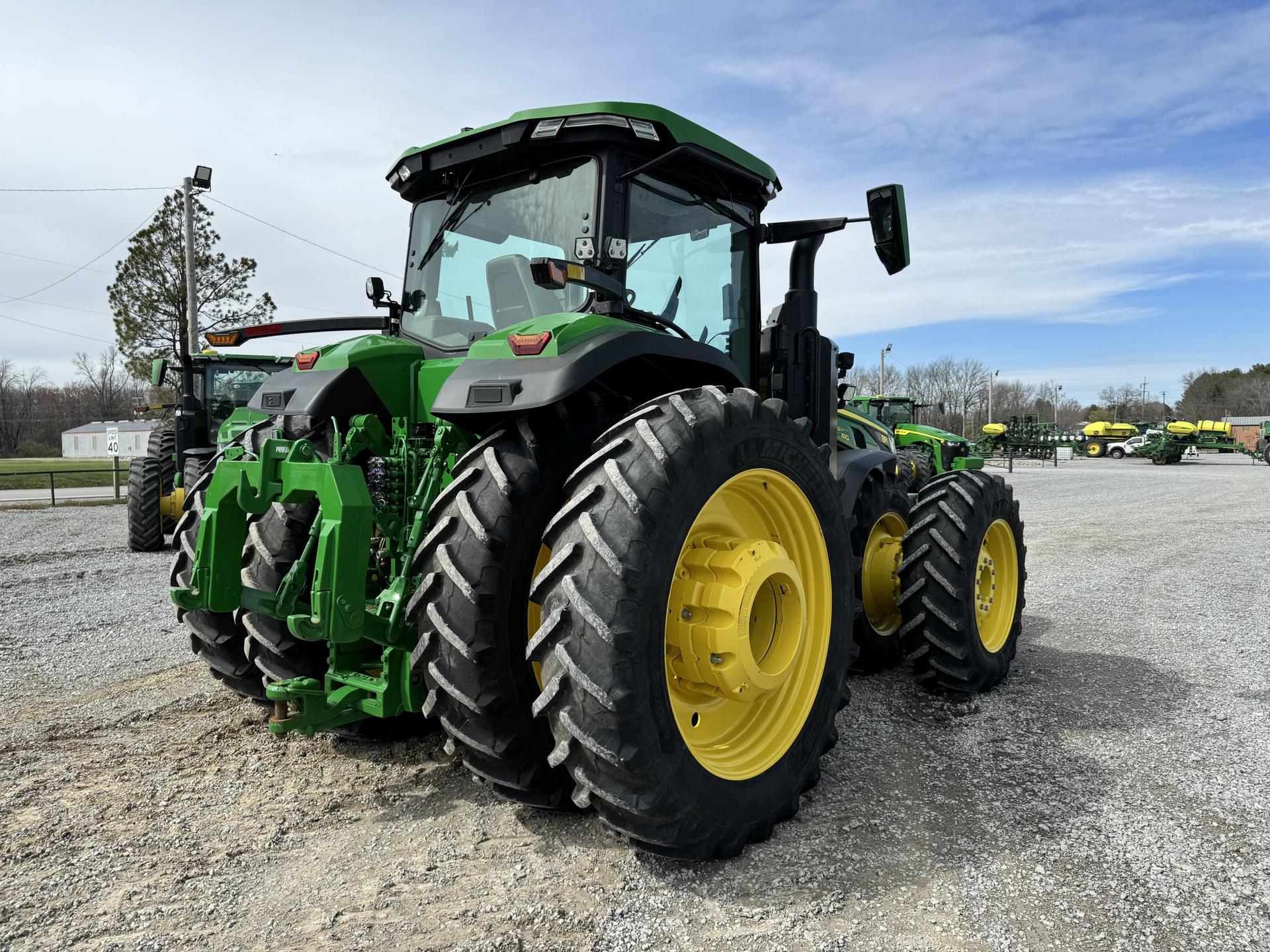 2024 John Deere 8R 410 Image