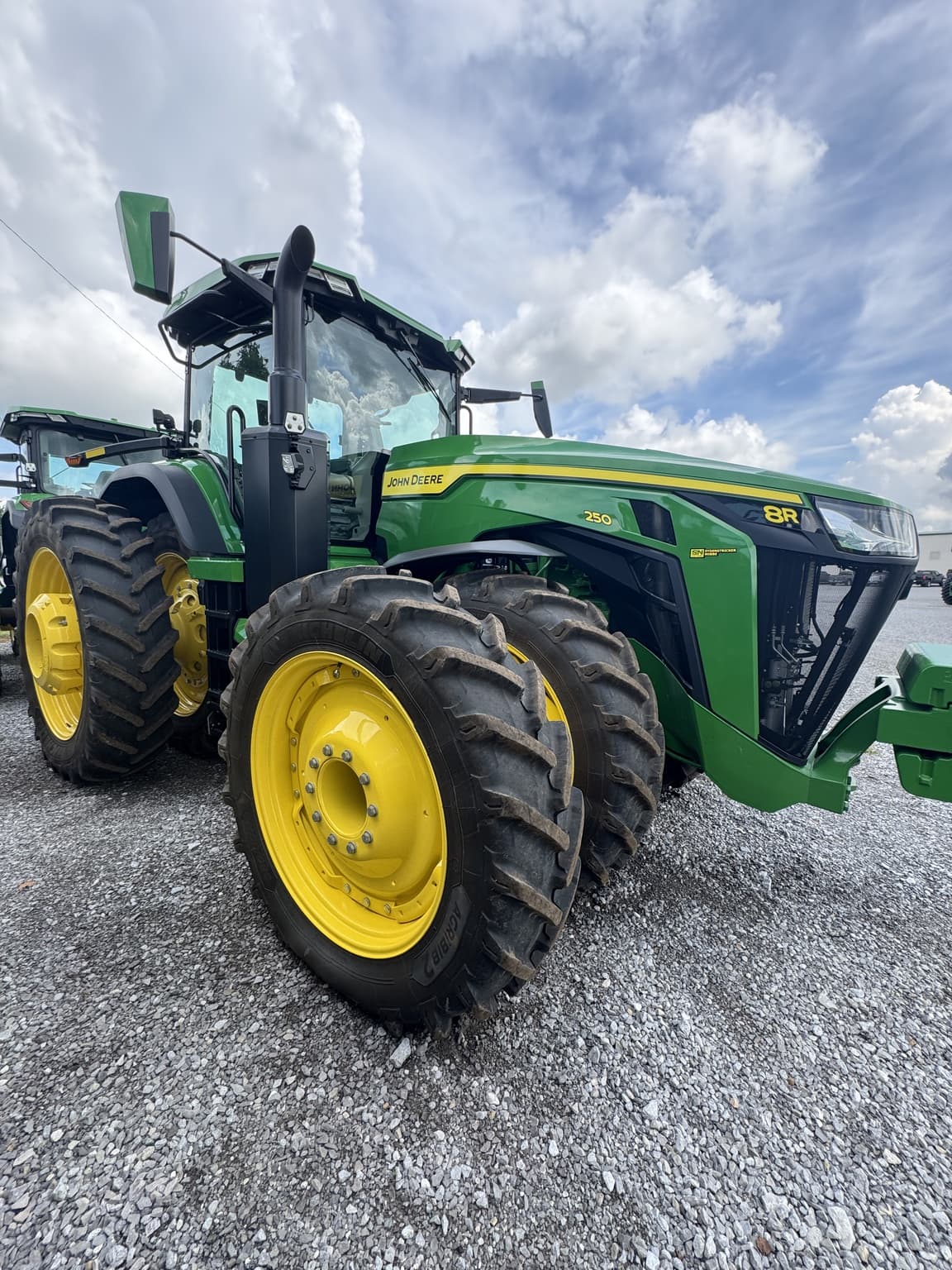2024 John Deere 8R 250 Image