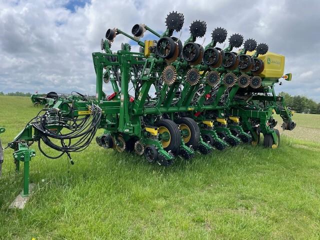 2023 John Deere 1795 Image