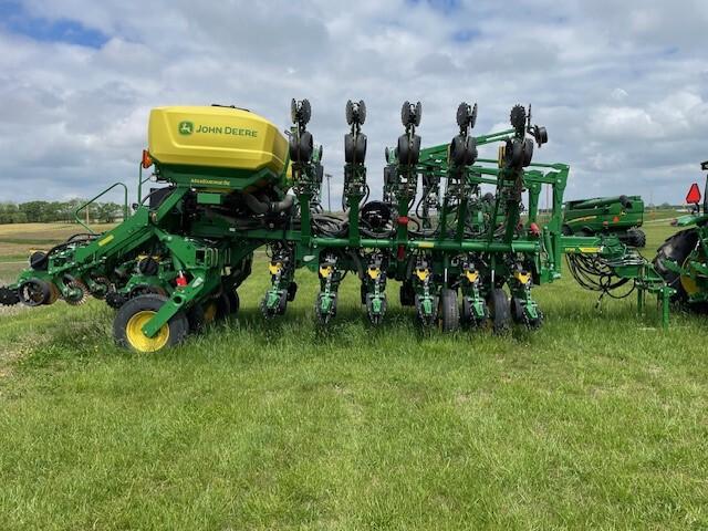 2023 John Deere 1795 Image