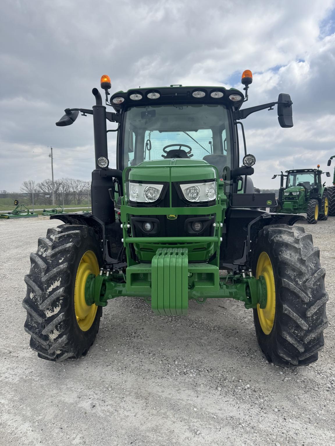 2024 John Deere 6R 120 Image