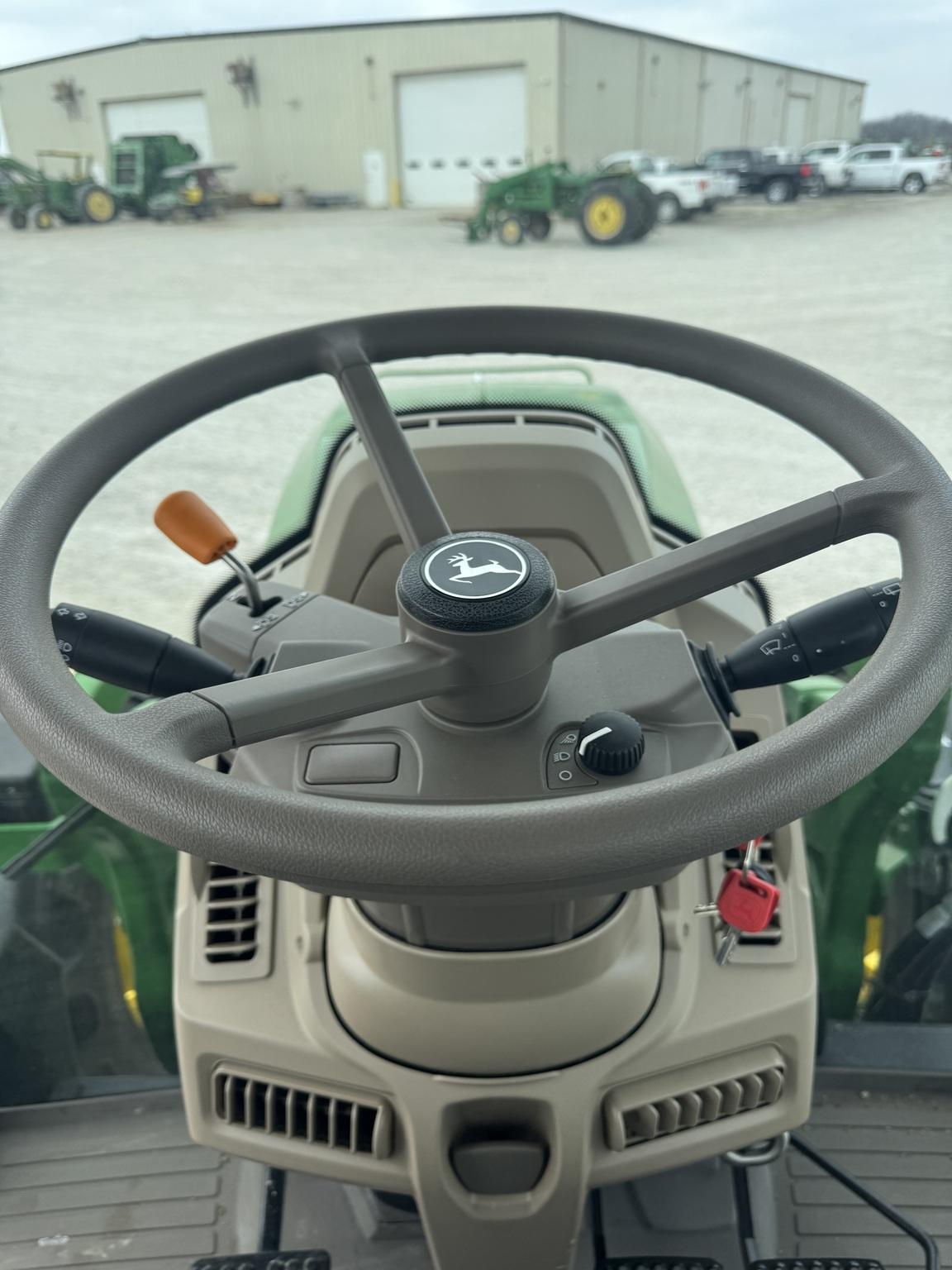 2024 John Deere 6R 120 Image