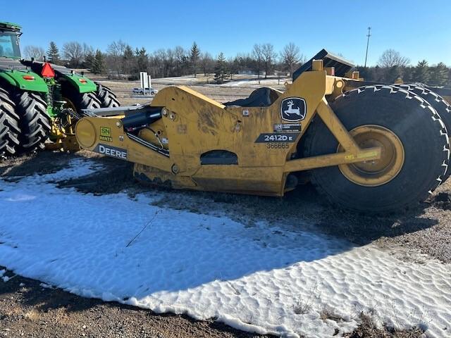 2022 John Deere 2412D E Image
