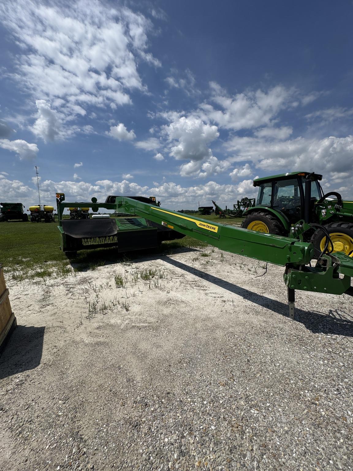 2021 John Deere C400 Image
