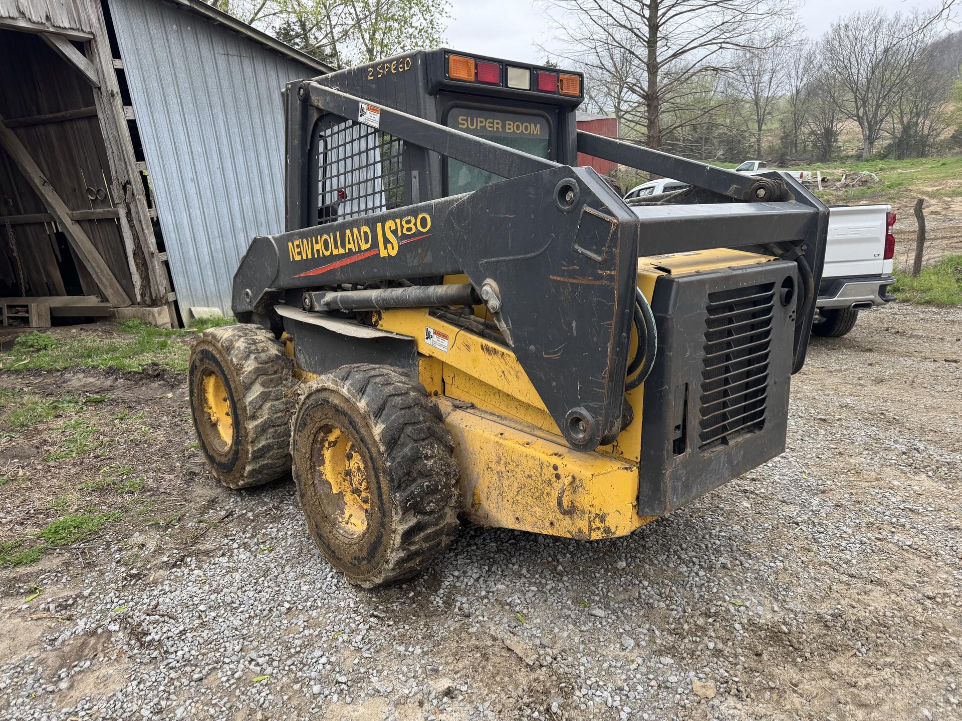 2004 New Holland LS180 Image