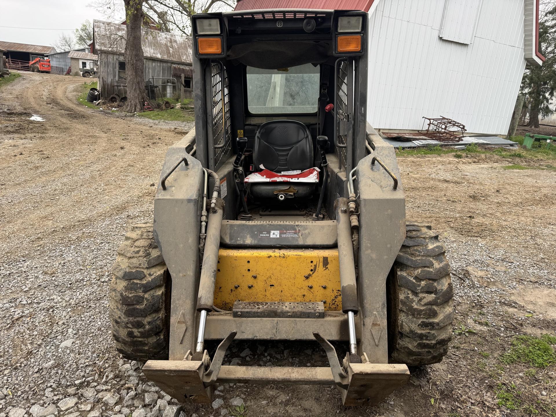 2004 New Holland LS180 Image