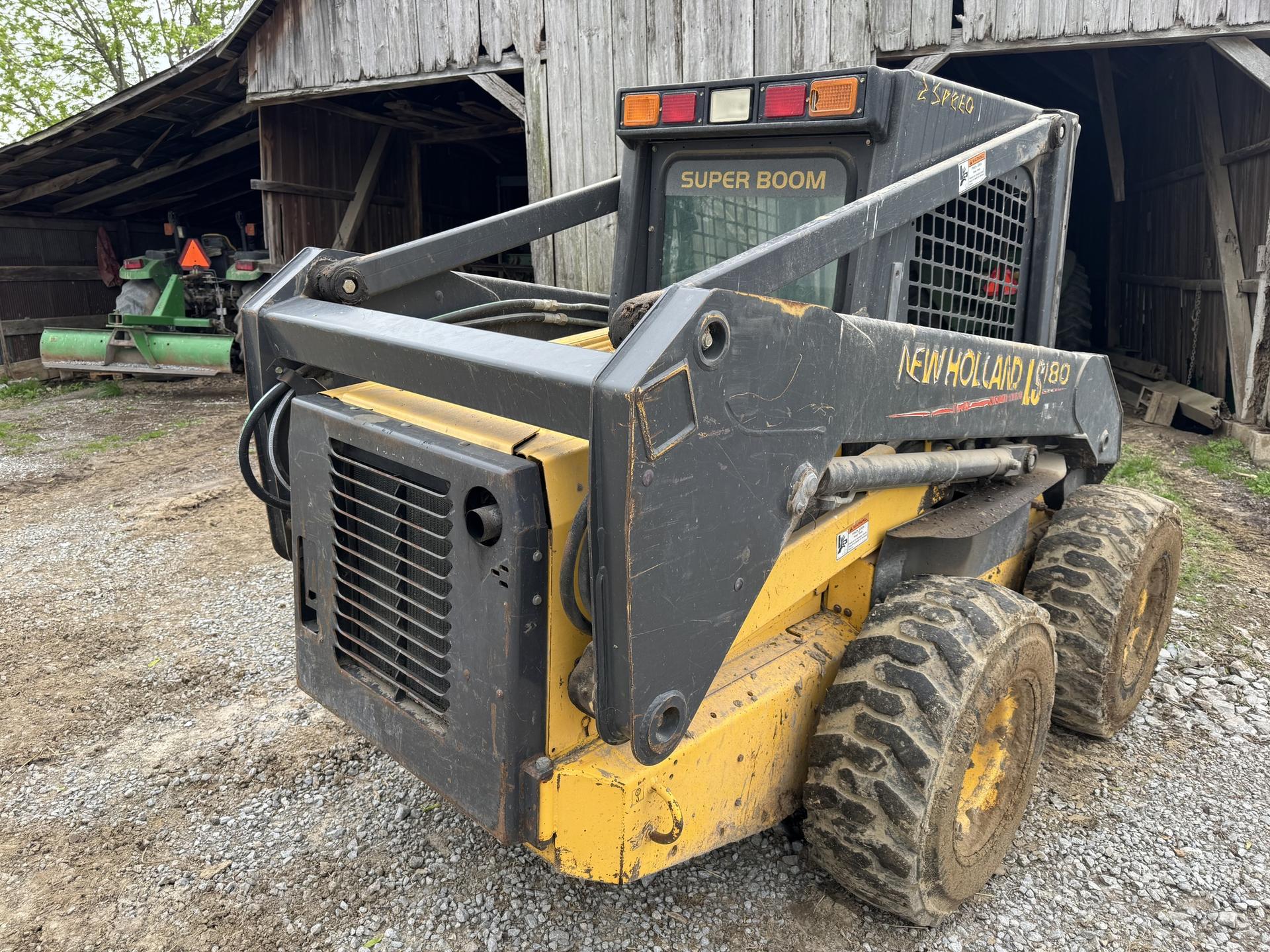 2004 New Holland LS180 Image