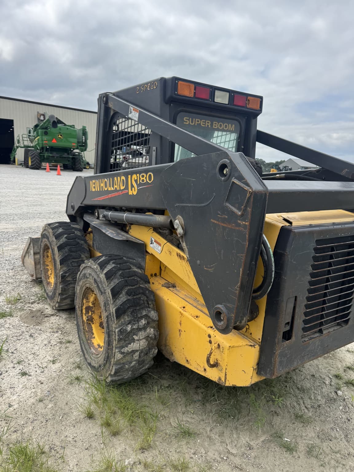2004 New Holland LS180 Image