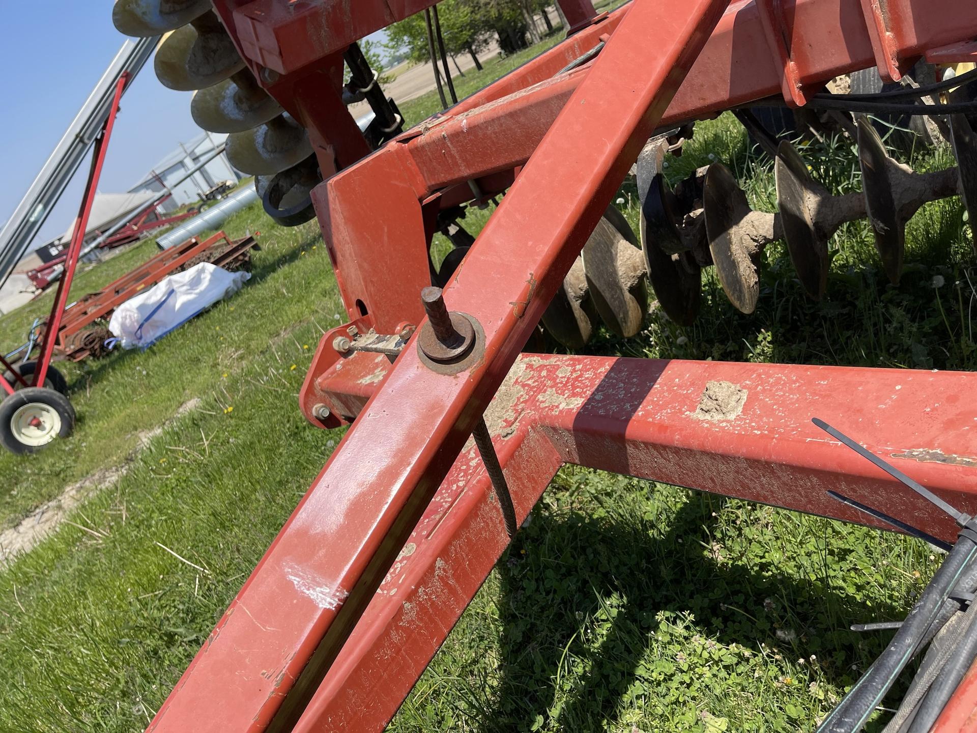 2010 Kuhn Krause 8200 Image