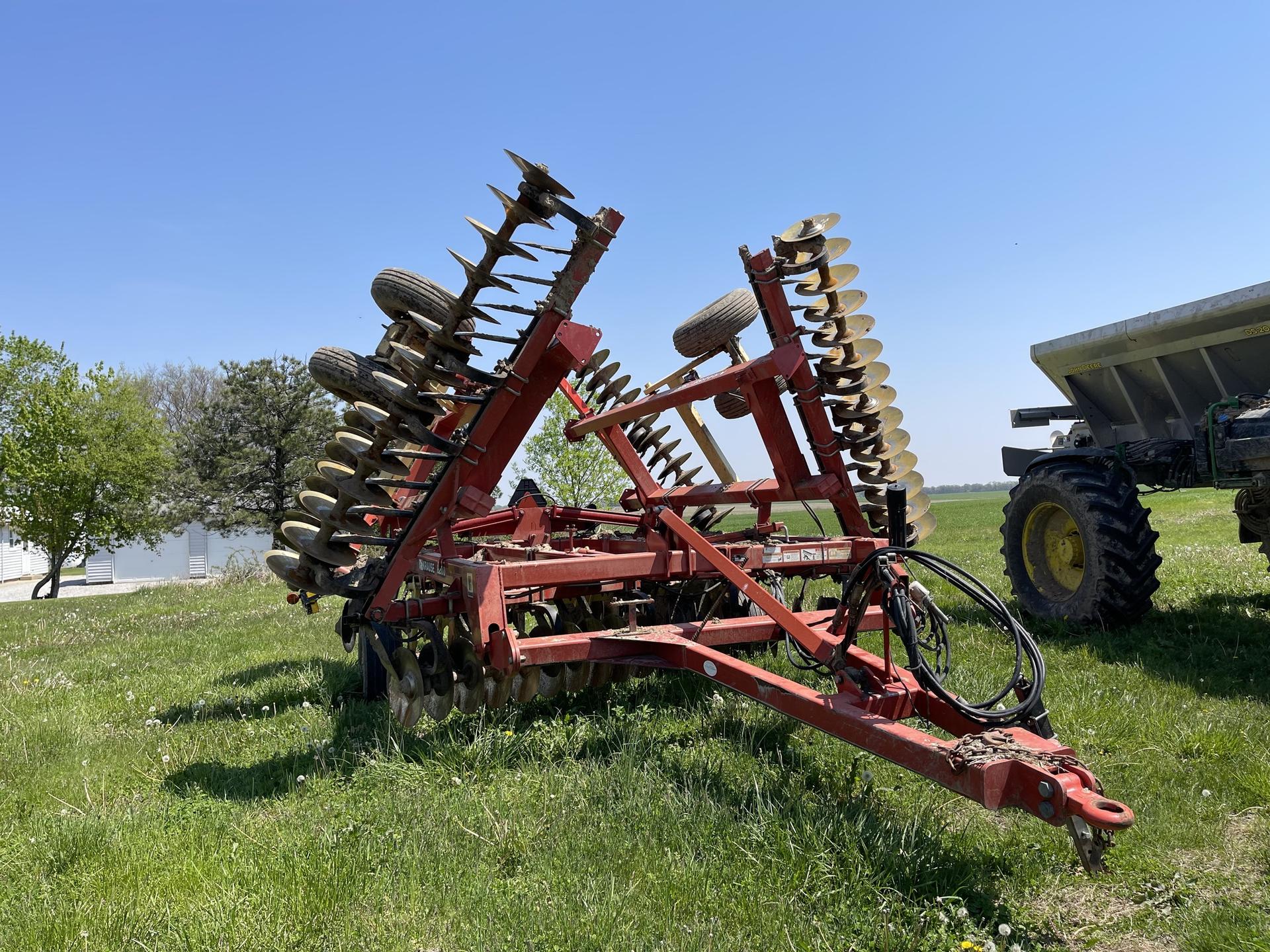 2010 Kuhn Krause 8200 Image