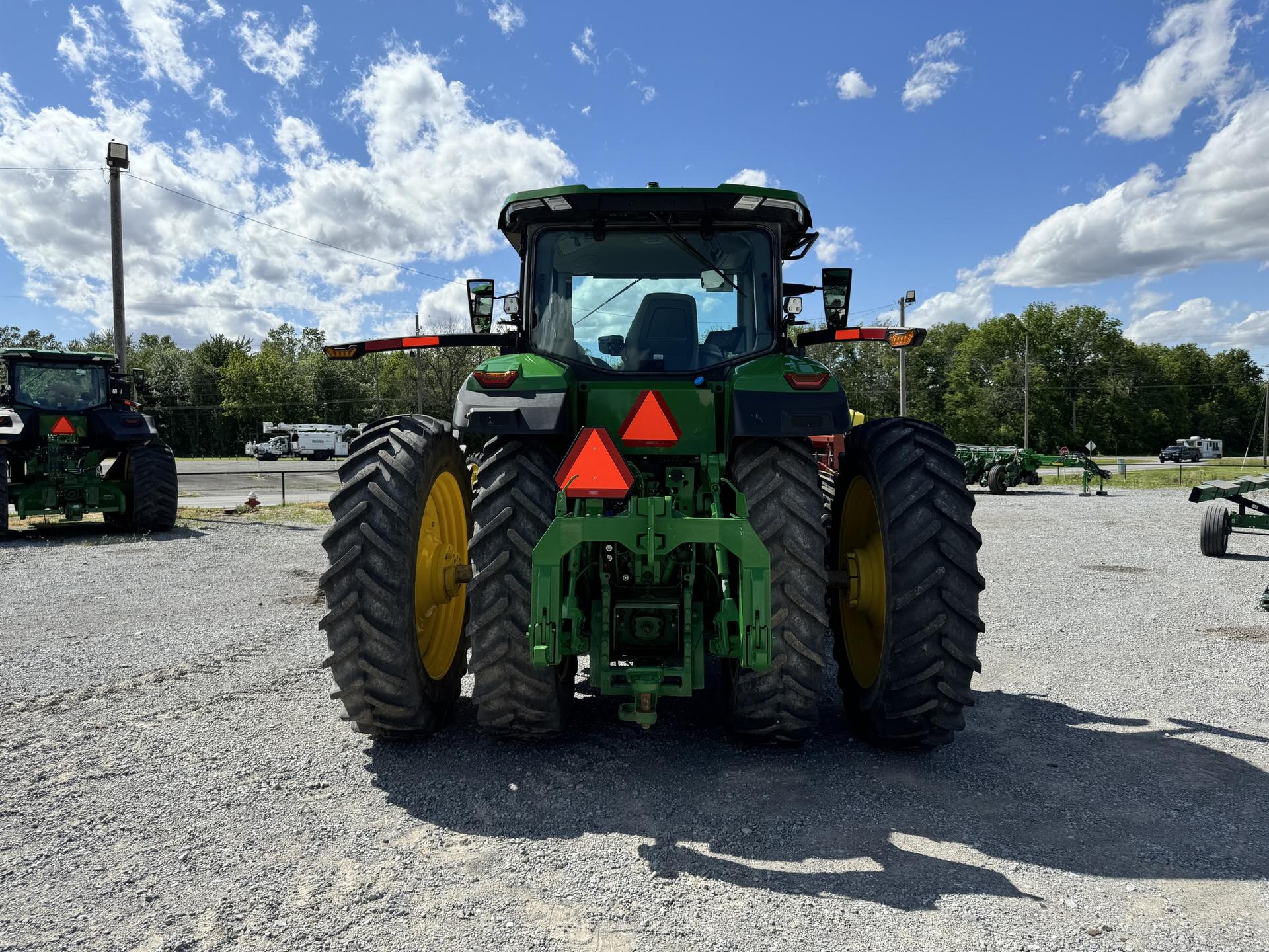 2024 John Deere 8R 410 Image
