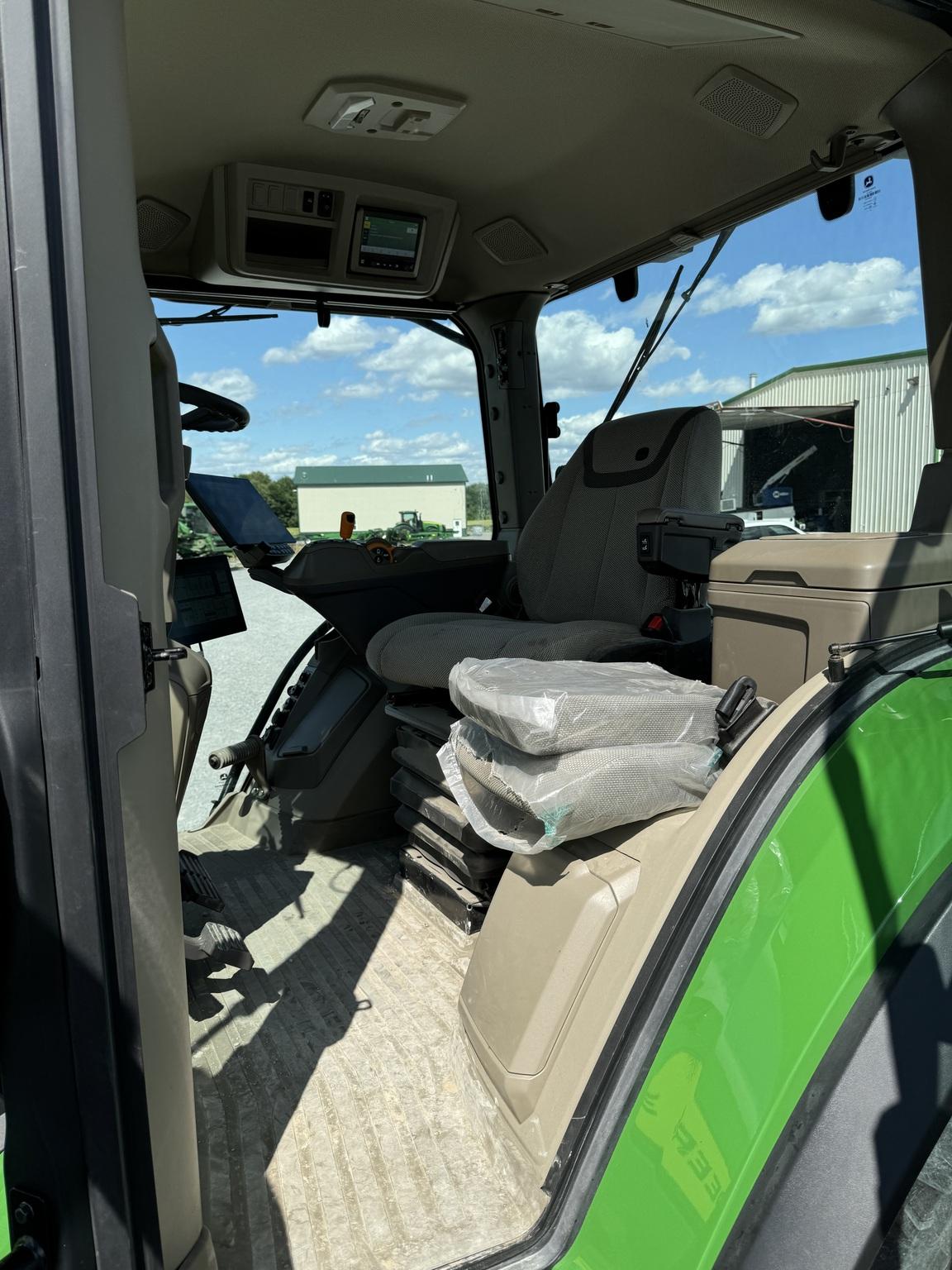 2024 John Deere 8R 410 Image