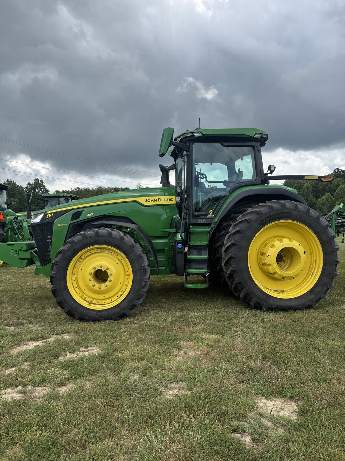 2024 John Deere 8R 410 Image