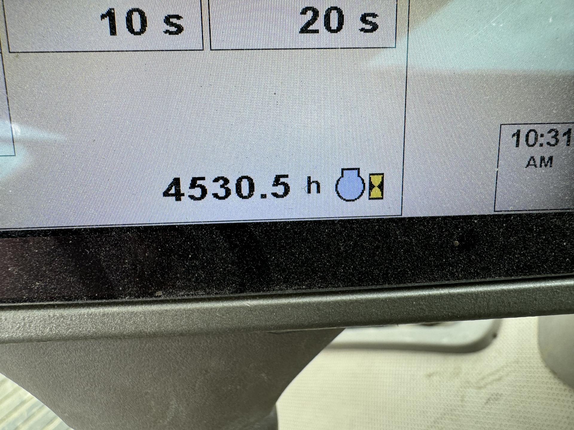 2010 John Deere 8295R 2010 Image