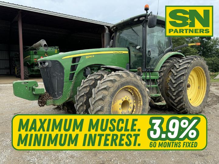 2010 John Deere 8295R 2010 Image