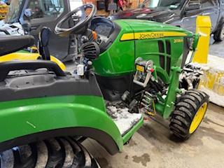 2019 John Deere 2038R Image