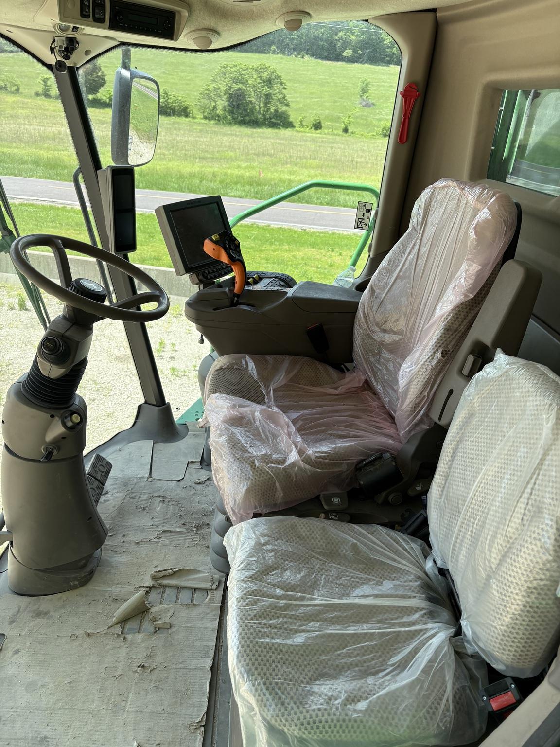 2021 John Deere S760 Image