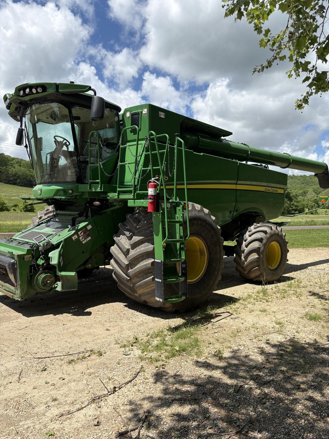 2021 John Deere S760 Image