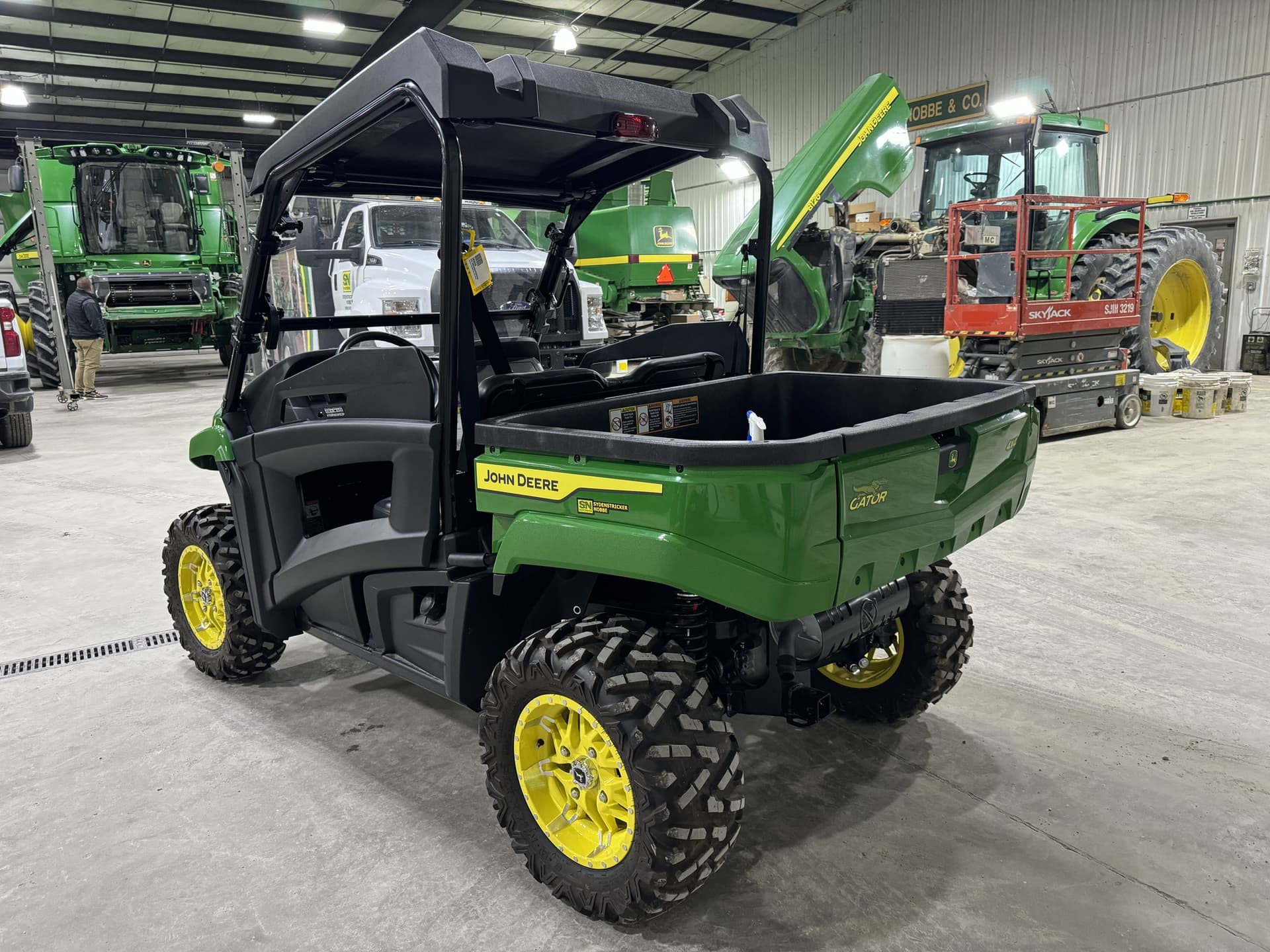 2023 John Deere XUV 590M Image