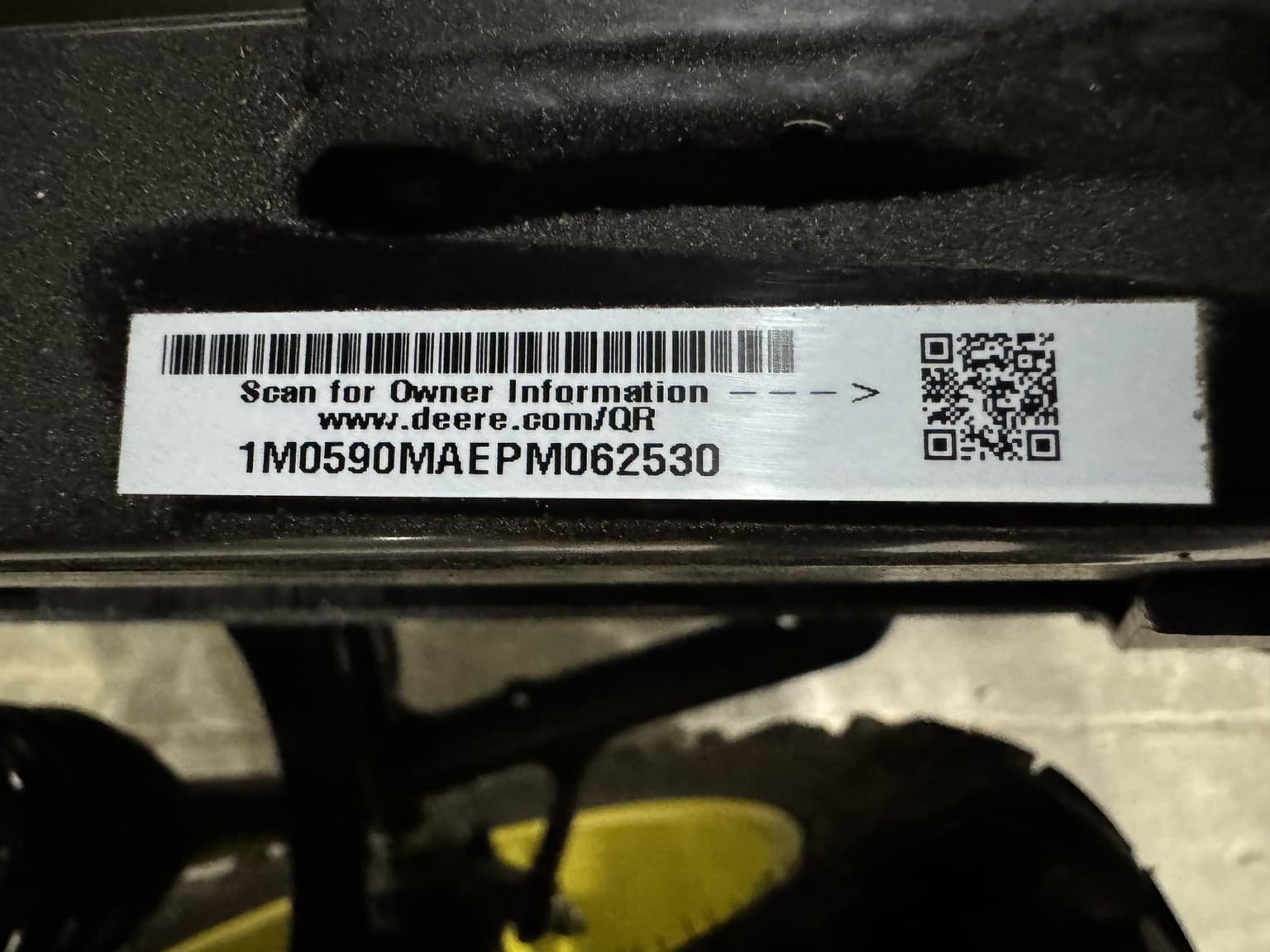 2023 John Deere XUV 590M Image