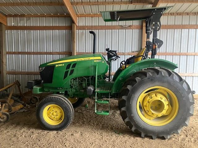 2022 John Deere 5055E Image