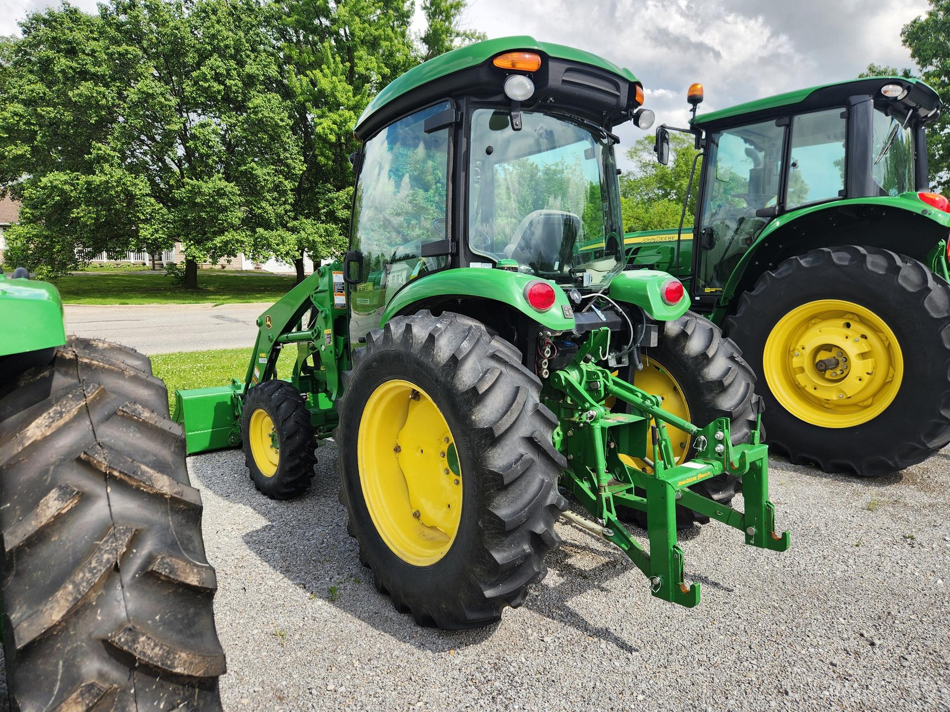 2016 John Deere 4066R Image