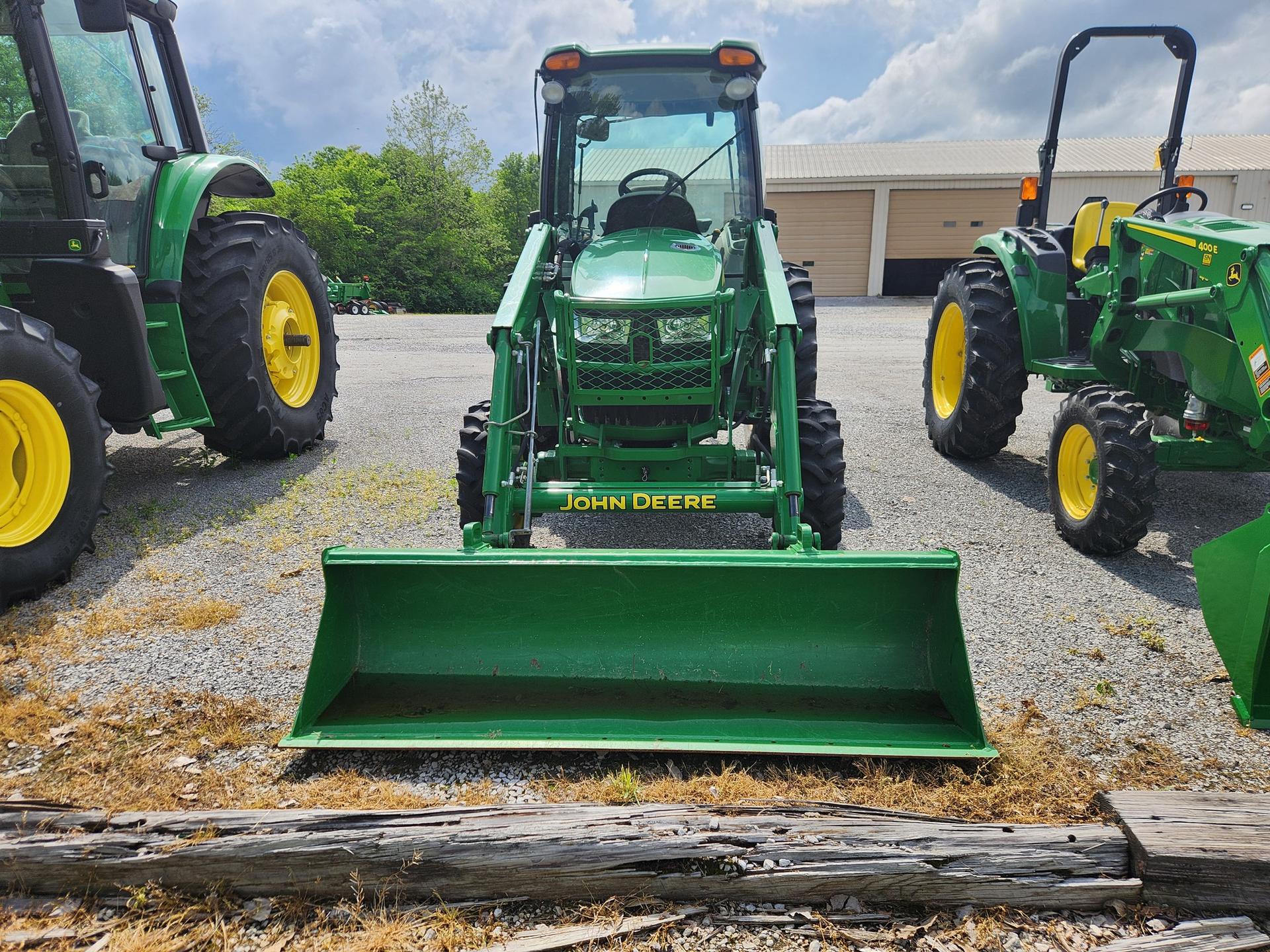 2016 John Deere 4066R Image