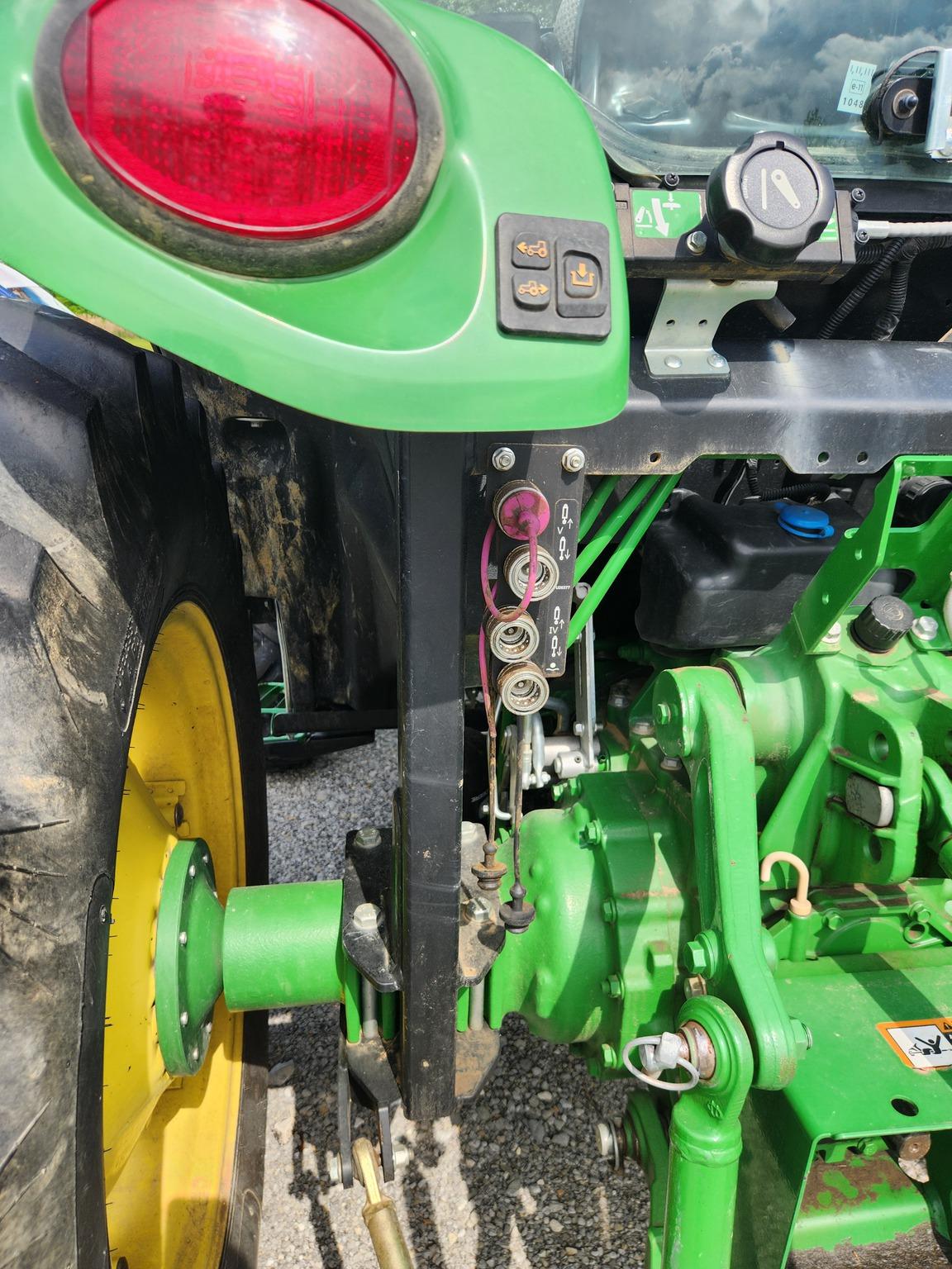 2016 John Deere 4066R Image