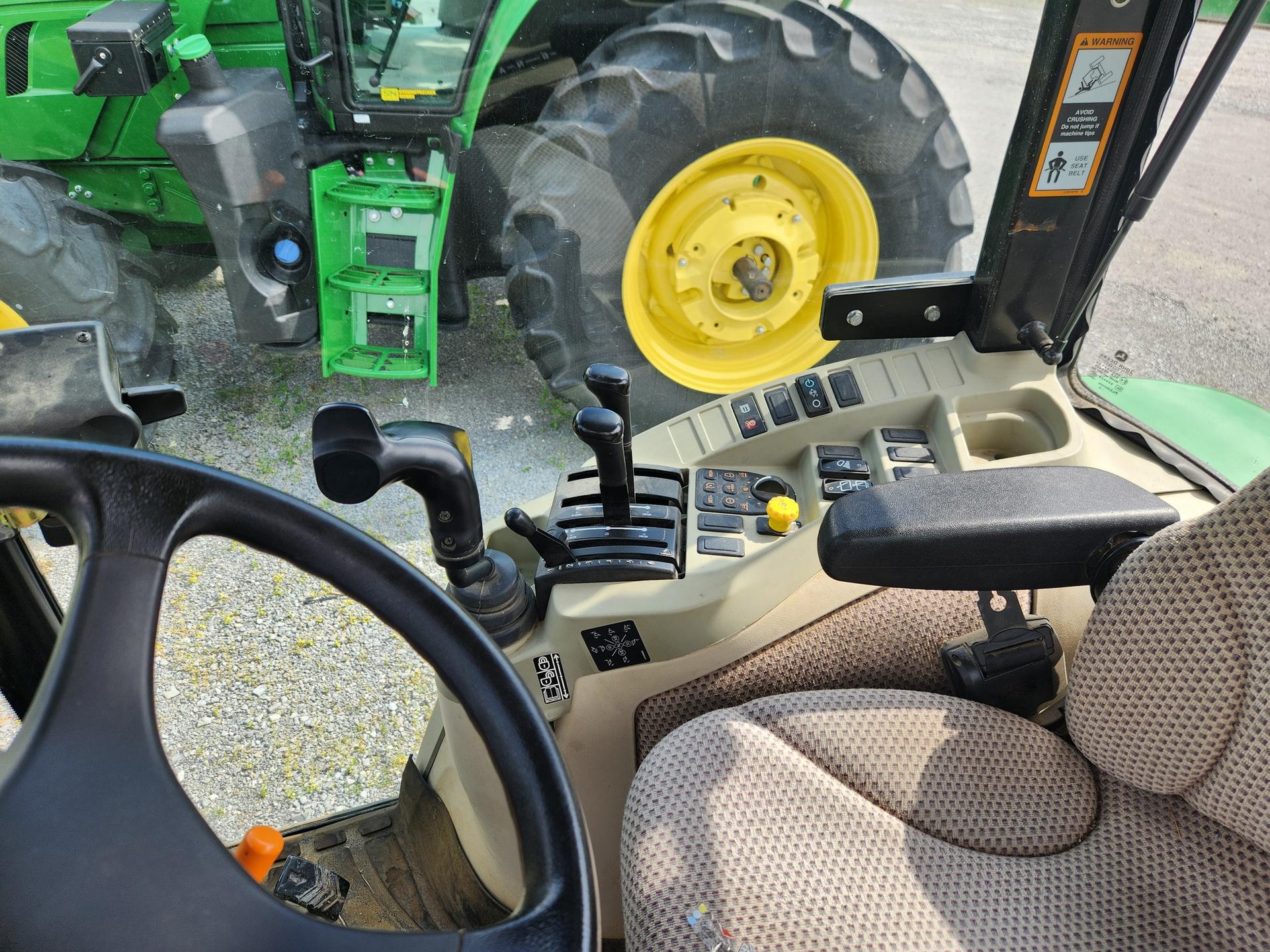 2016 John Deere 4066R Image