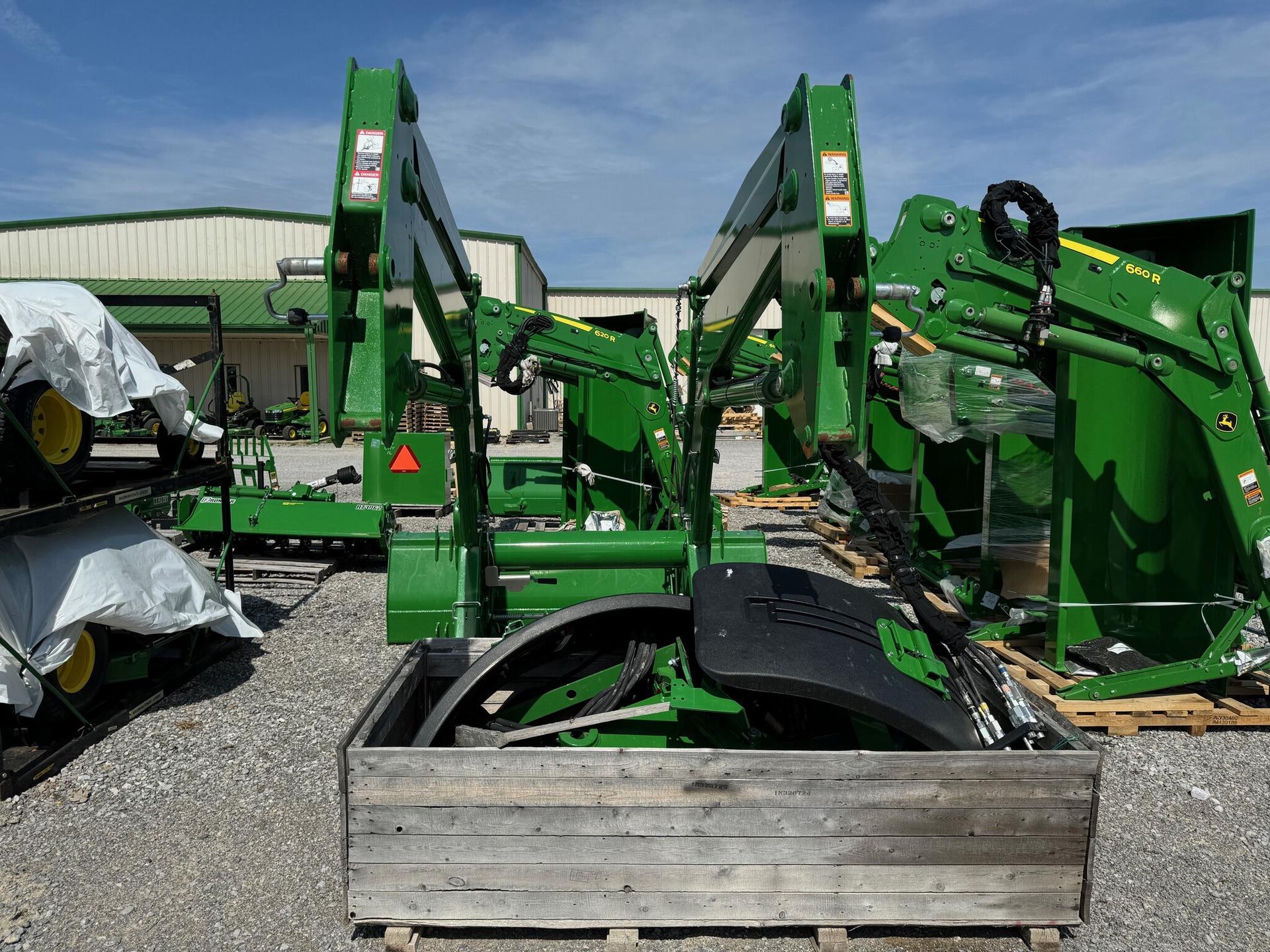 2022 John Deere 700M Image