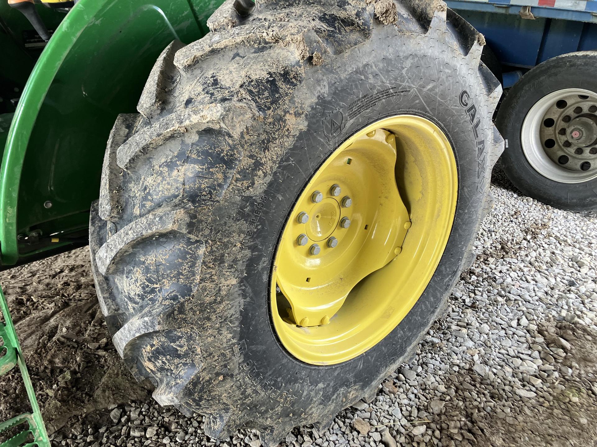 2022 John Deere 5055E Image