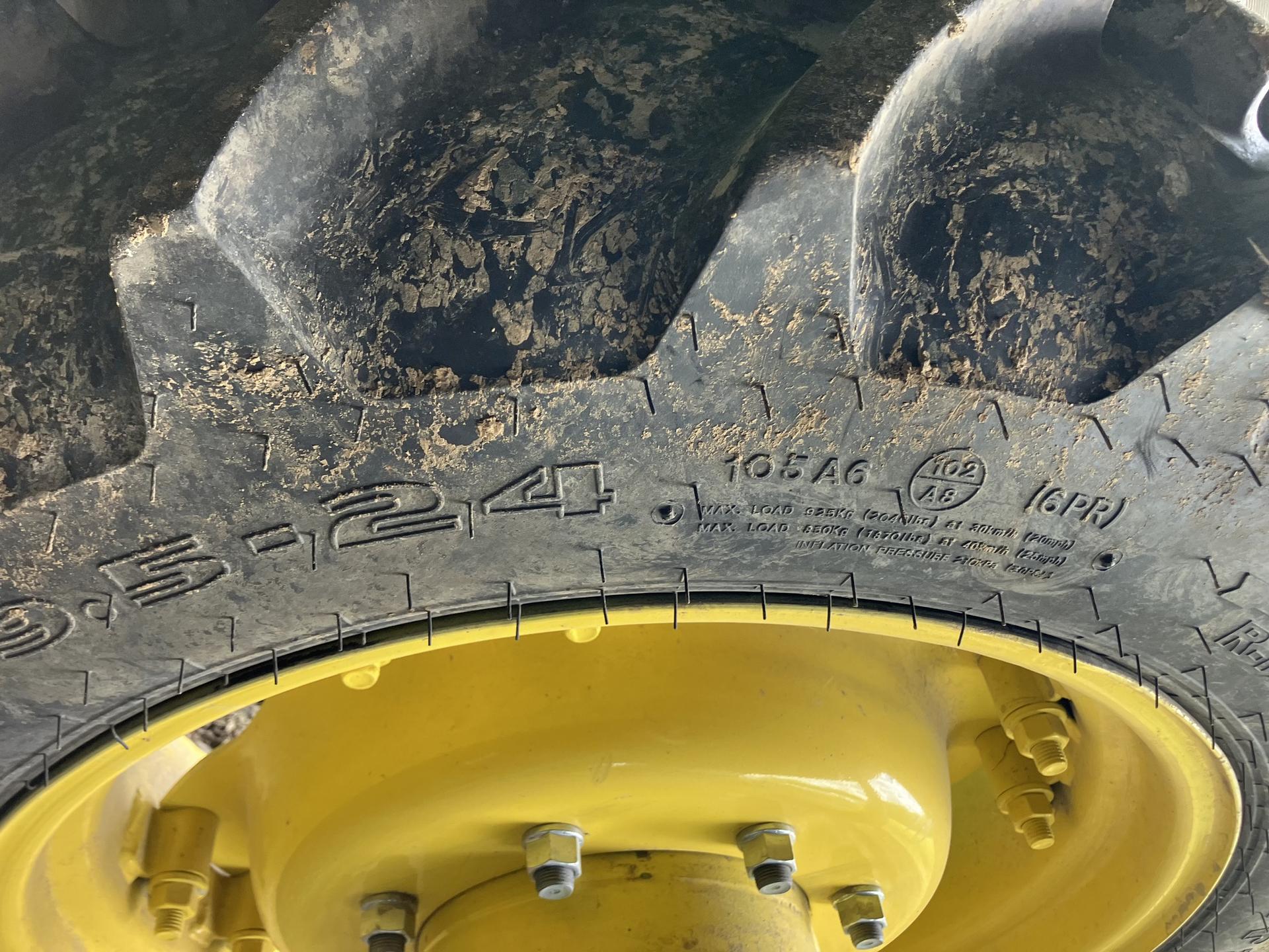 2022 John Deere 5055E Image