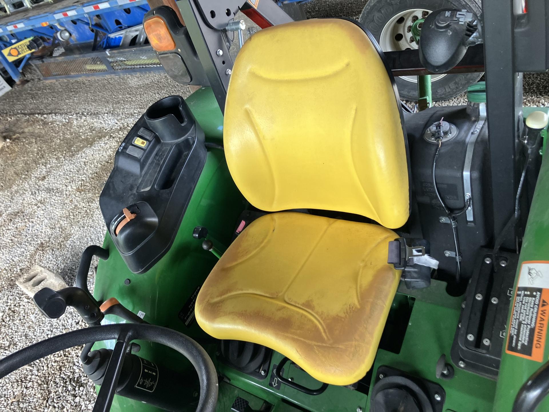 2022 John Deere 5055E Image