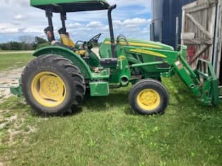 2021 John Deere 5075E Image
