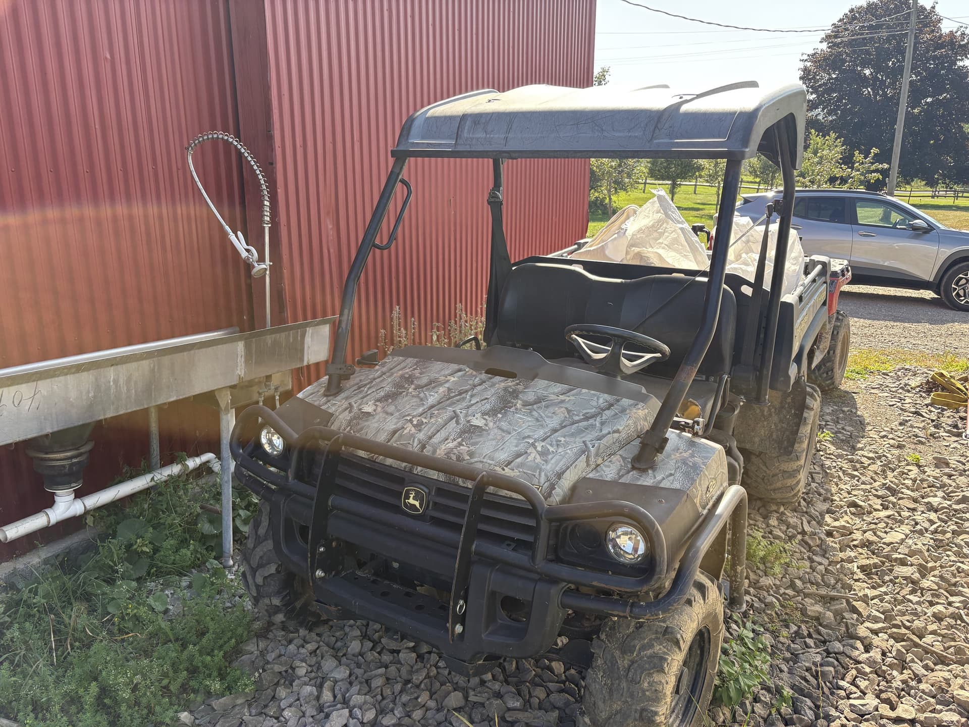 2014 John Deere XUV 625i Image