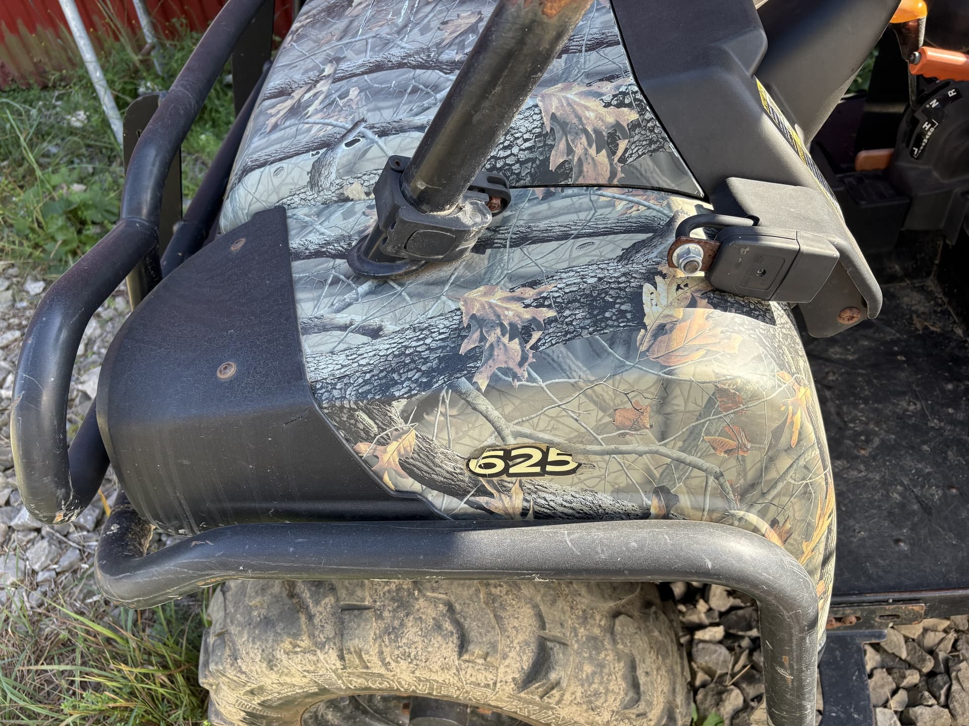 2014 John Deere XUV 625i Image