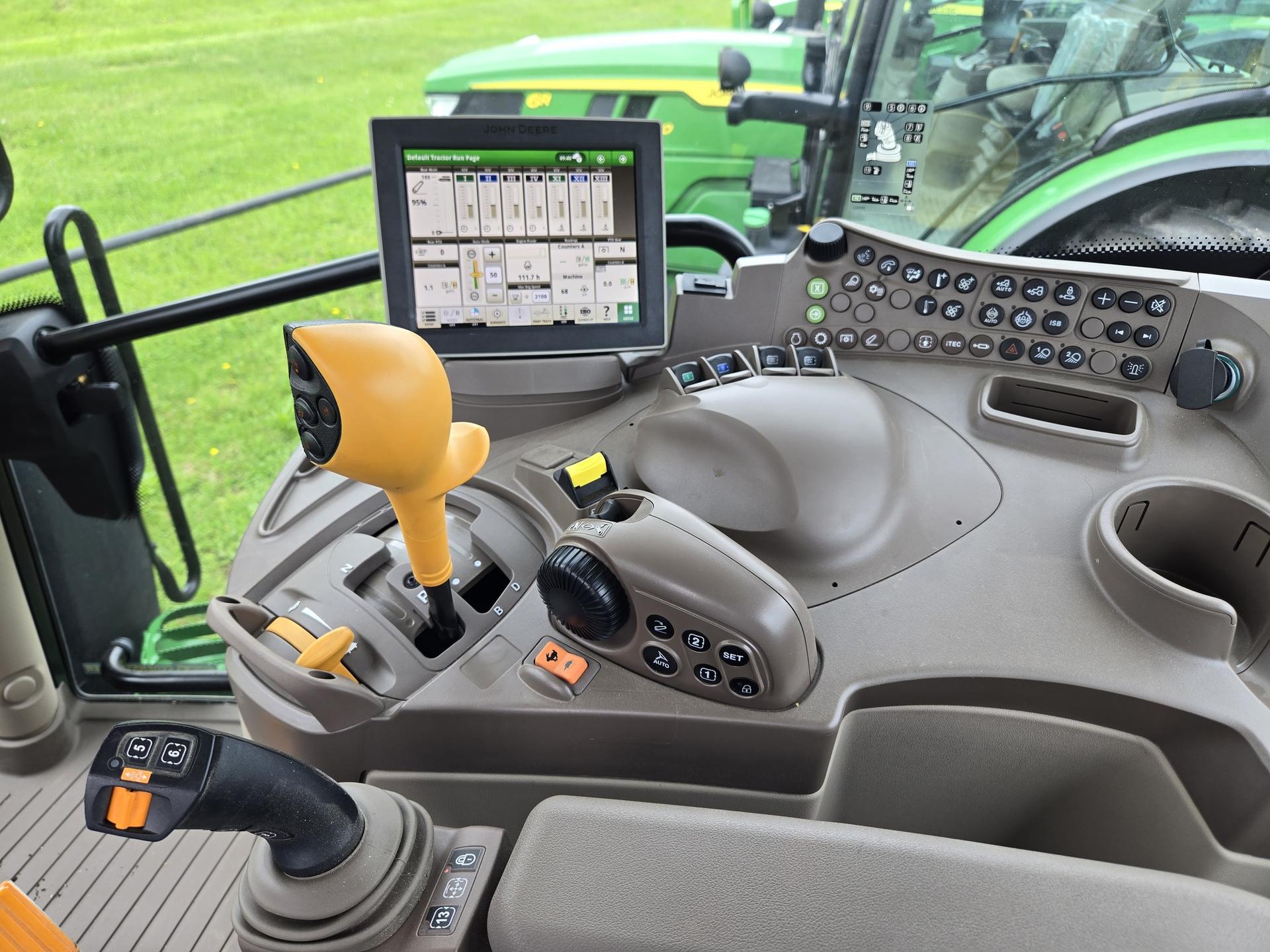 2023 John Deere 6R 175 Image