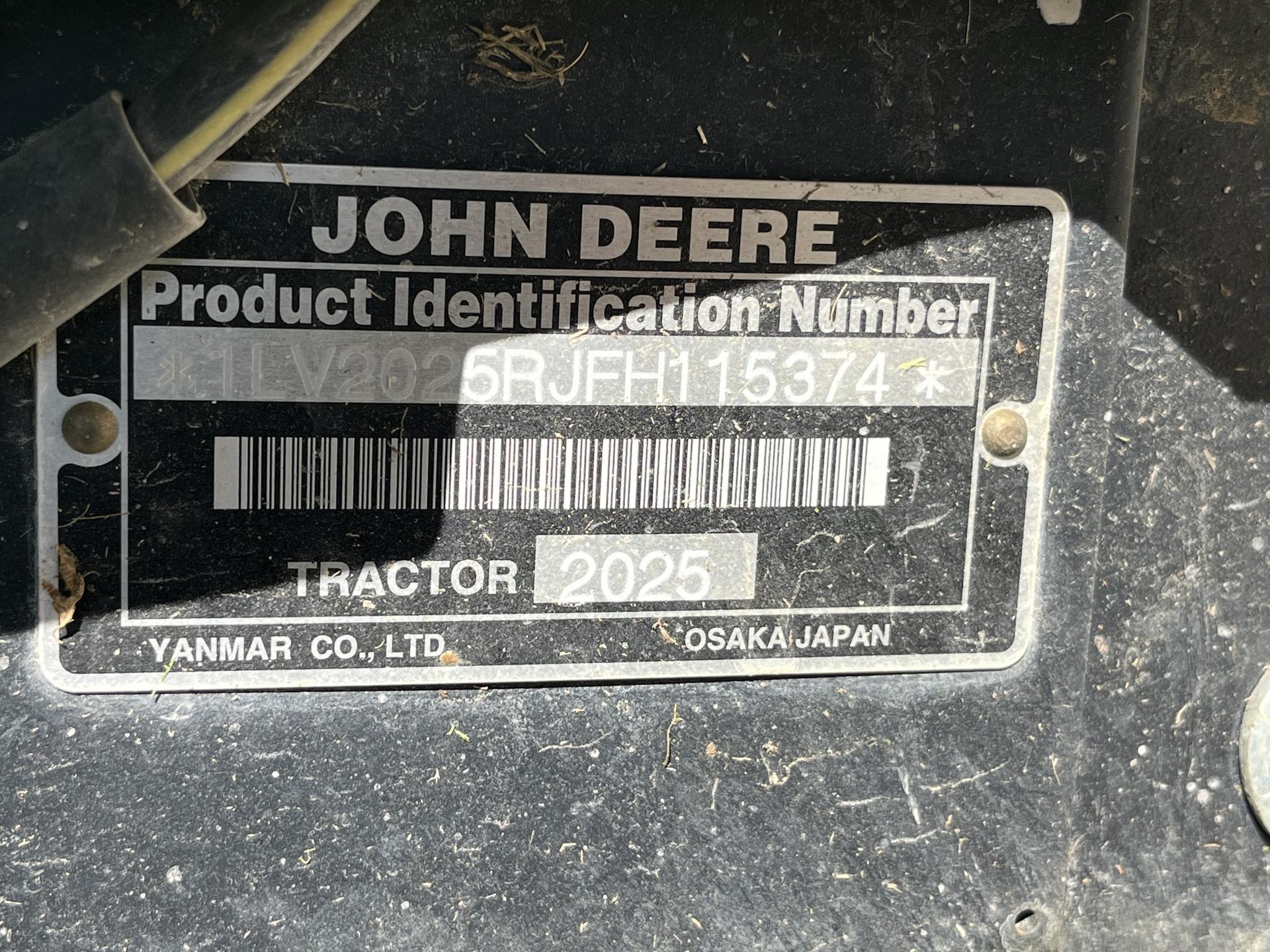 2015 John Deere 2025R Image