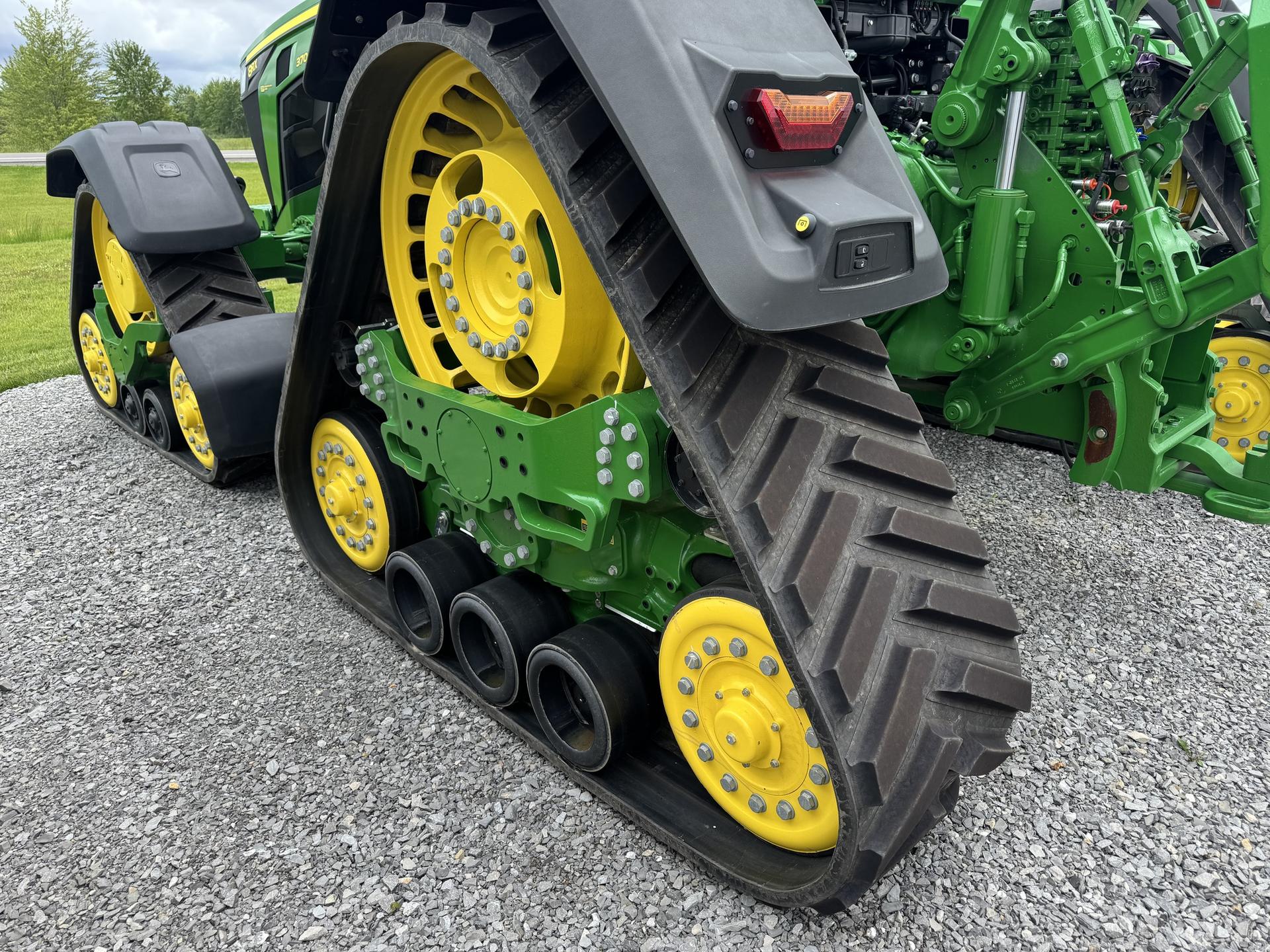 2024 John Deere 8RX 370 Image