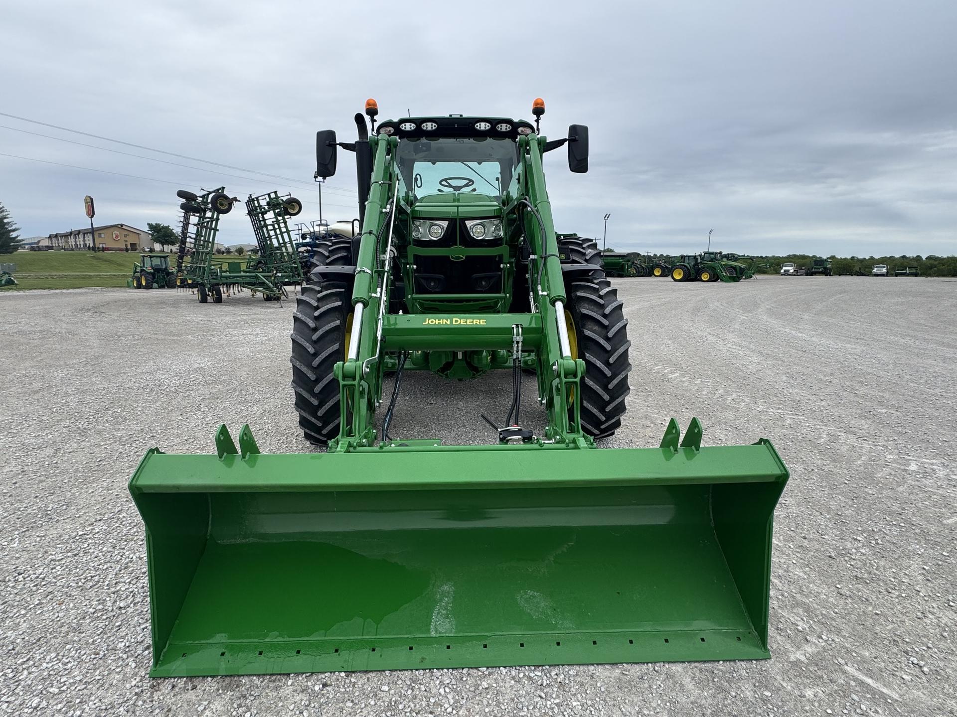 2024 John Deere 6R 175 Image