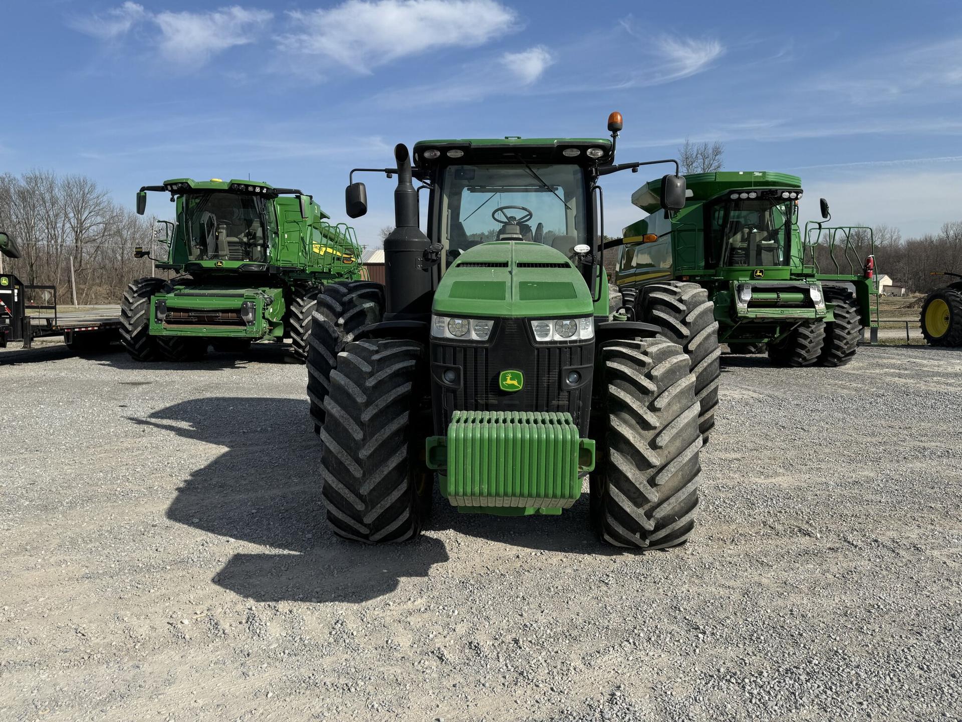 2017 John Deere 8320R Image