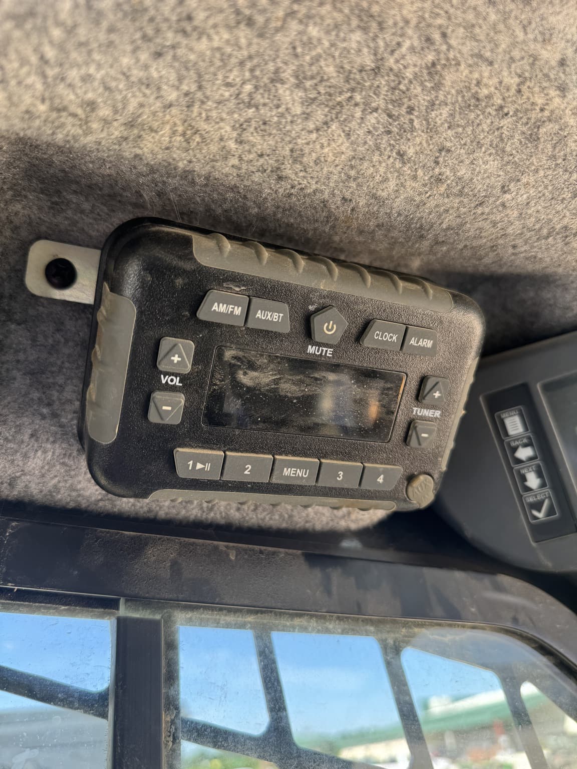 2022 John Deere 333G Image